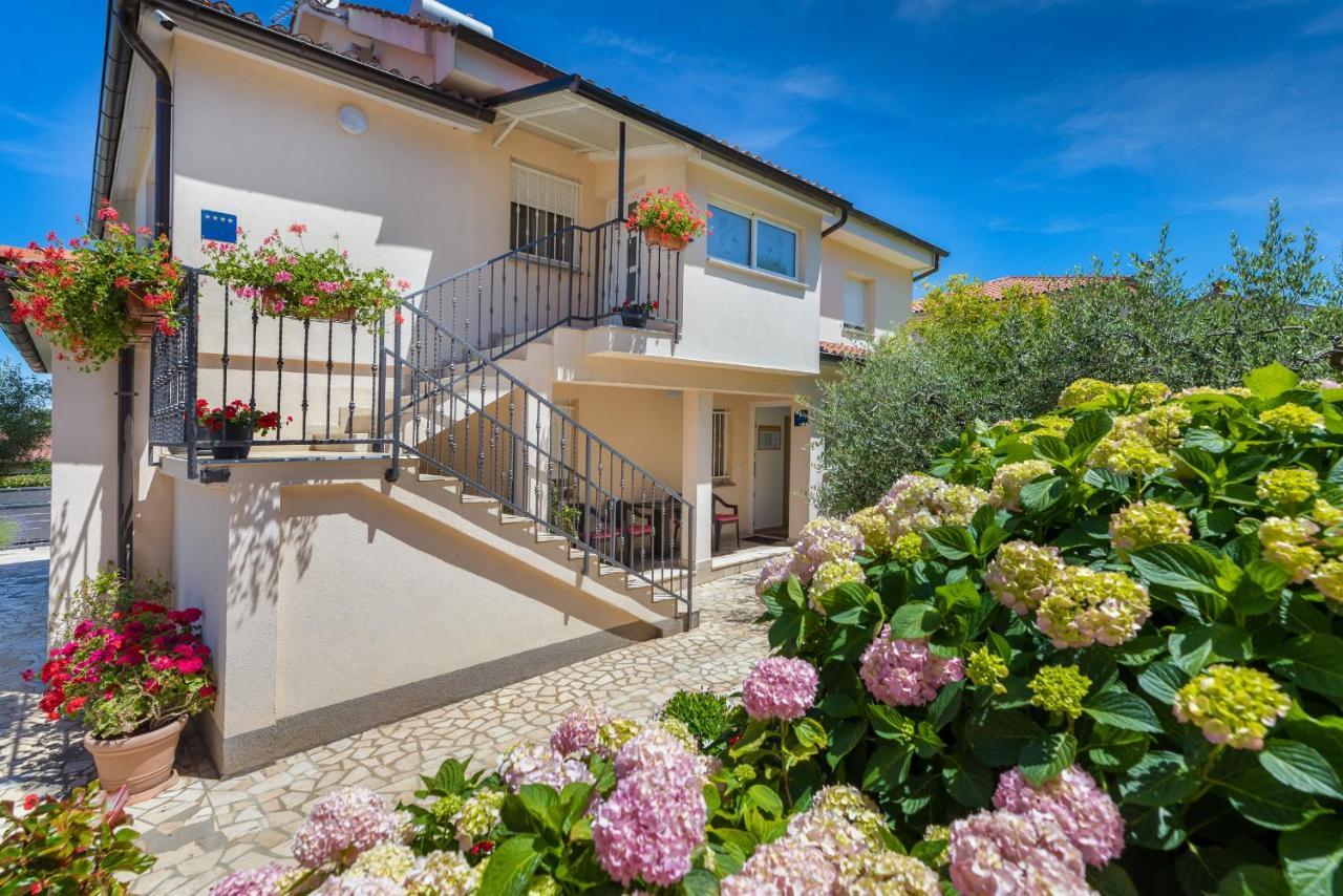 Apartments Hortensia Pula Exterior foto